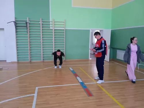 Бүген Мөслим политехник техникумында укучылар — киләчәктә хәрби хезмәткә чакырылучылар — ГТО нормативлары тапшырды.