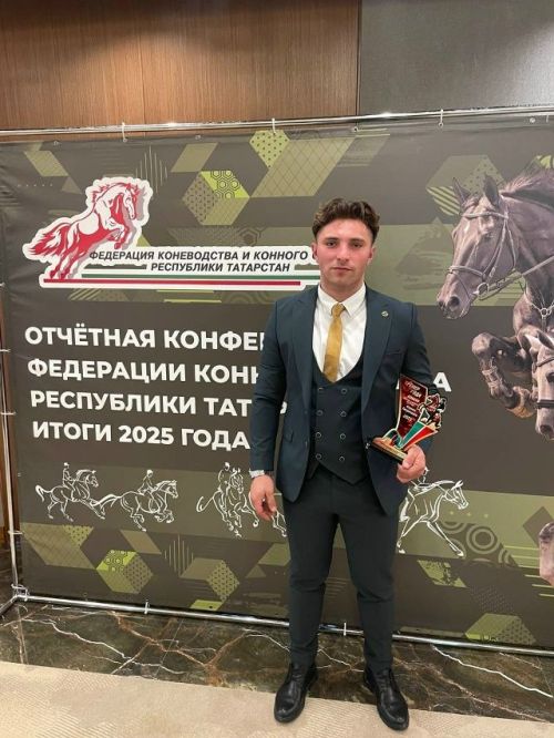 Кирилл Петроченко «Ел тренеры» исеменә лаек булды