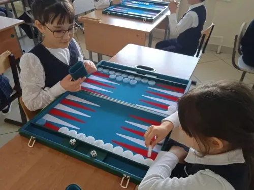 Мөслим лицее кубогына нарды турниры узды