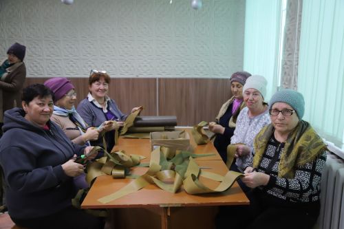Тойгелде авылы волонтерлары эштән курыкмый