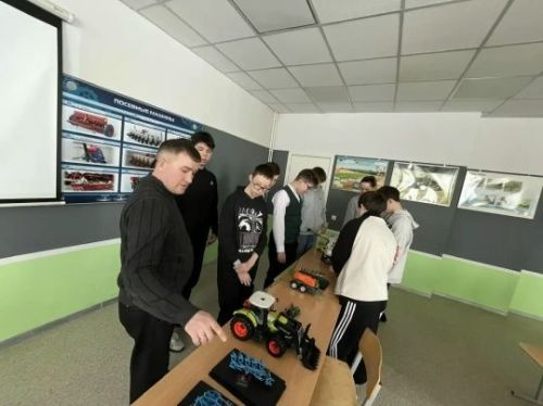 Укучылар өчен Мөслим политехник техникумында дәресләр оештырылды