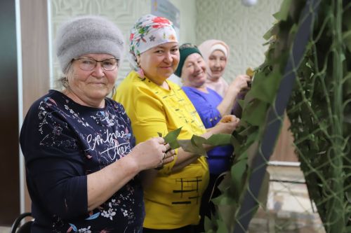 Тойгелде авылы волонтерлары эштән курыкмый