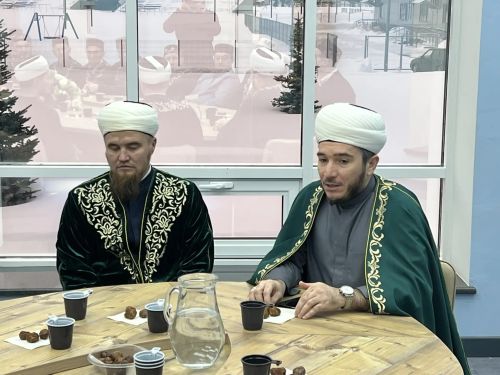 ТР мөфтиенең беренче урынбасары Илфар хәзрәт Хәсәнов районыбызда эшлекле сәфәрдә булды