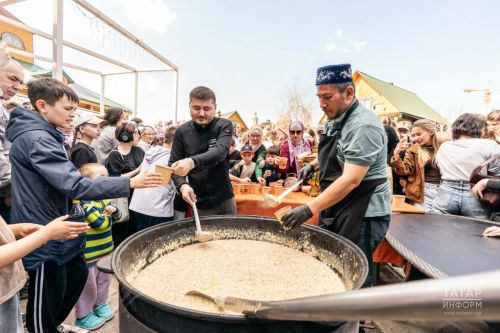 Казан үзәгендә борынгы йола яңара: «Карга боткасы» нинди яңалыклар әзерли?