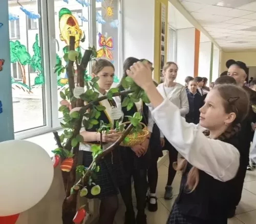 Бүген Мөслим лицеенда “Татар теле – Тукай теле” исемле акция узды