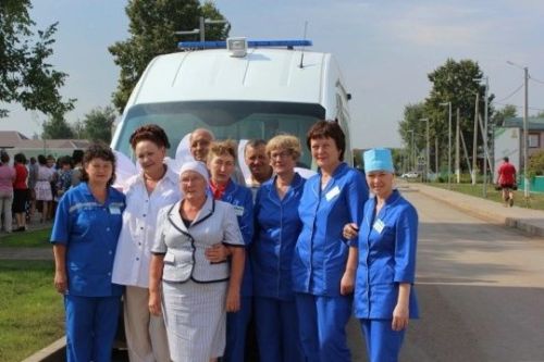 Бүген ашыгыч медицина ярдәме хезмәткәрләре үзләренең һөнәри бәйрәмнәрен билгеләп үтәләр