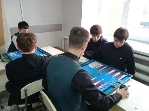 Нарды уены буенча түгәрәк үз эшчәнлеген башлап җибәрде
