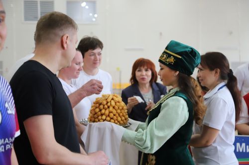 Социаль фонд хезмәткәрләре көч сынашты