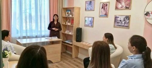 Булачак әниләр өчен очрашу