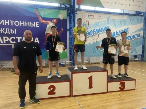 6 май көнне «Яшьлек» спорткомлексында бадминтон буенча Мөслим районы шәхси беренчелеге уздырылды