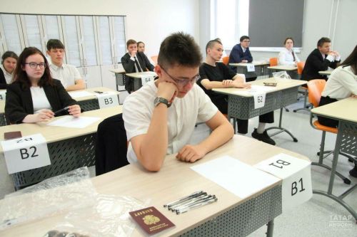 Психолог балаларга йомгаклау имтиханнарына әзерләнергә ярдәм итү өчен киңәшләр бирде