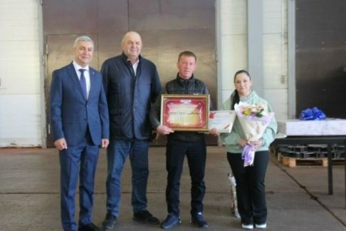 “Агромастер” компаниясе Риназ Фәйрушинның улы туу шатлыгын уртаклашты