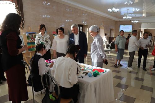 Мөслим балалар сәнгать мәктәбенең еллык иҗади концерты узды