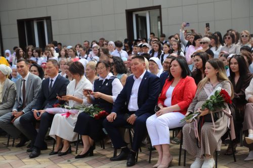 Мөслим мәктәпләрендә бүген Соңгы кыңгырау бәйрәме бара