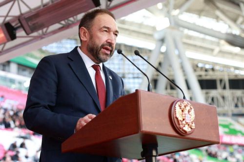Песошин Татарстан химикларын һөнәри бәйрәмнәре белән котлады