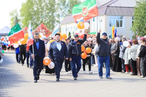 Демонстрация һәм парад – Җиңү бәйрәменең иң тантаналы мизгелләре