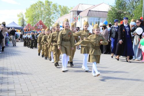 Демонстрация һәм парад – Җиңү бәйрәменең иң тантаналы мизгелләре