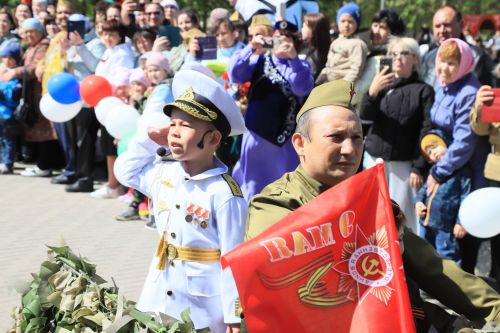 Демонстрация һәм парад – Җиңү бәйрәменең иң тантаналы мизгелләре