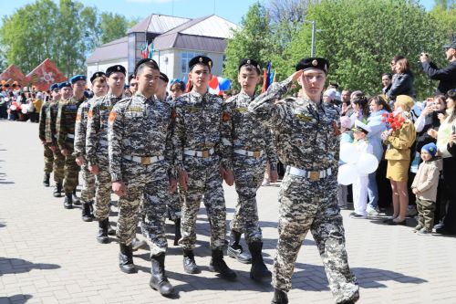 Демонстрация һәм парад – Җиңү бәйрәменең иң тантаналы мизгелләре