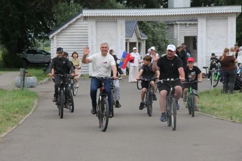 Мөслим Россия көнен 500 кешелек велойөреш белән билгеләп үтте