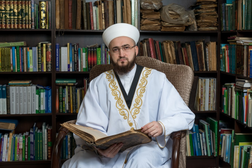 Камил хәзрәт Сәмигуллин Һиҗри календарь буенча яңа 1448 ел башлану белән котлады