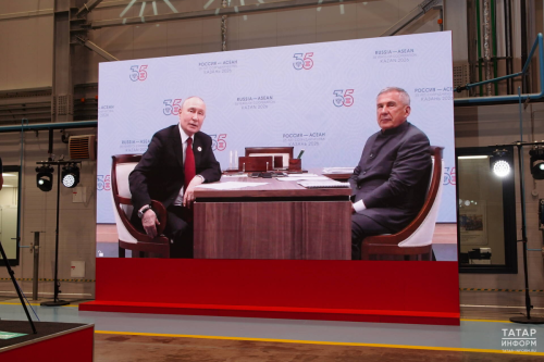 Путин Яшел Үзәндә яңа завод ачуда катнашты