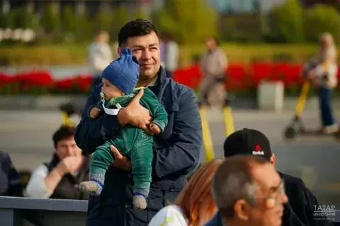 Әтиләргә 14 көнлек түләүле отпуск тәкъдим ителде