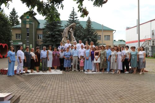8 июль – Гаилә, мәхәббәт һәм тугрылык көне