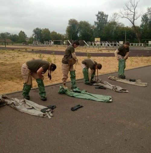 Мөслим мәктәбе укучылары «Погонлы кызлар» уенының региональ этабында лаеклы чыгыш ясады