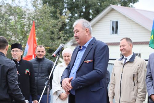 Элмә такта куелды