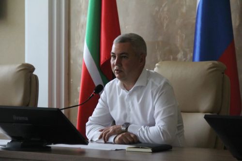 Район хакимиятенең актлар залында атналык планлаштыру киңәшмәсе узды