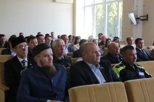 Район башлыгы: Җәйге ял нәтиҗәләре һәм уку елына әзерлек