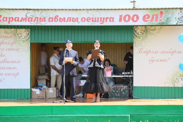 Яңа Карамалы төзелүгә 100 ел тулуга багышланган Авыл көне узды