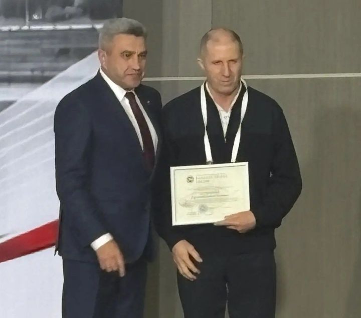 Мөслим политехник техникум остазы республика күләмендә бүләкләнде