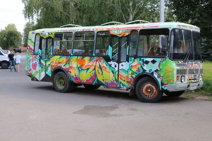 "Автобус 14..30" – Мөслимдә