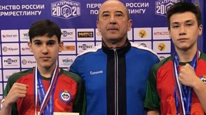Райондашларыбыз Айдар Корбыев һәм Данияр Хәбибуллин армспорт буенча Россия чемпионы булды