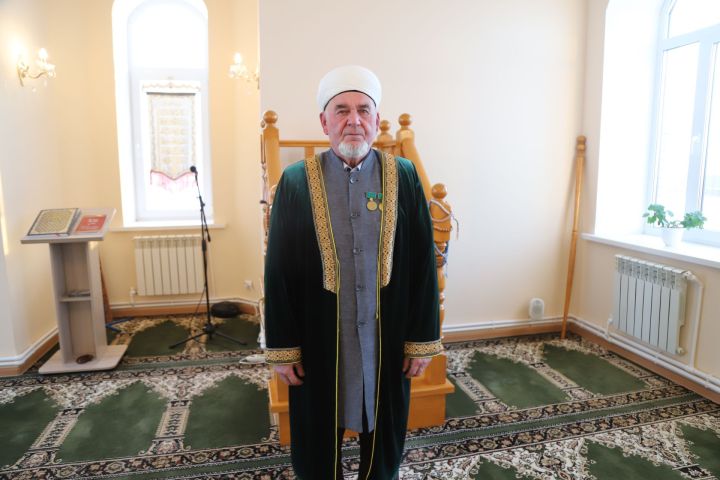 Белемемне башкаларга өләшәм (фоторепортаж)