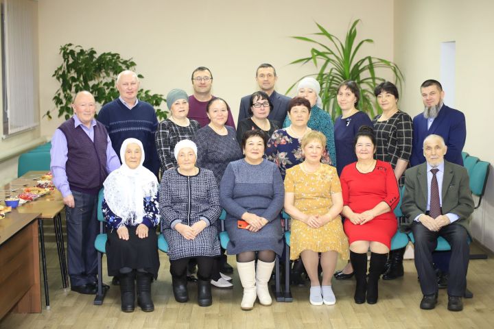 Бер очрашу – үзе бер гомер