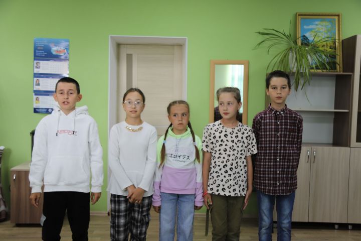 Безгә кунакка балалар килде
