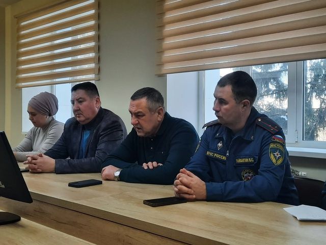 Бүген гадәттән тыш хәлләр буенча район комиссиясе утырышы үтте