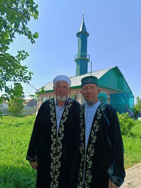 17 июнь көнне Югары Табын авылы халкы мәчетләренә 20 ел тулу тантанасын билгеләп үтте