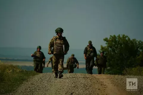 Татарстанда контрактникларга түләүне 2,8 миллион сумга кадәр арттырдылар