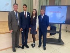 Мөслим лицее кунаклар кабул итте