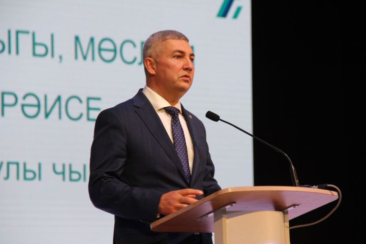 «Гаилә һәм мәктәп: хезмәттәшлек тәҗрибәсе һәм перспективасы» исеме астында җыелыш үтте