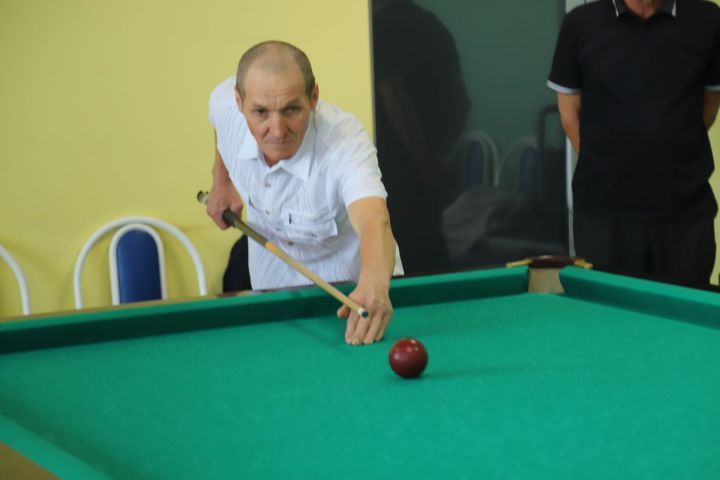 Бу сәгатьләрдә “Яшьлек” спорт сараенда Өлкәннәр ункөнлеге кысаларында бильярд турниры бара