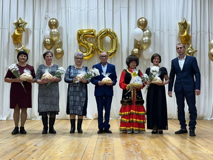 Без мәңгегә җиргә килмәгәнбез,  Безнең гомер – үзе бер вакыт
