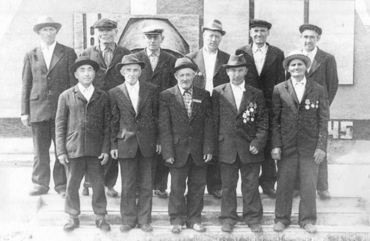 Үткәннән бер мизгел