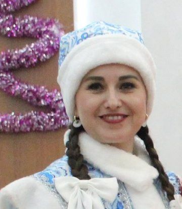 Үзебез дә балаларча сөенәбез