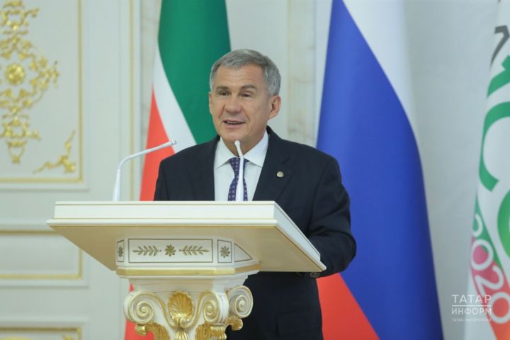 Татарстан Рәисе Рөстәм Миңнеханов Ватанны саклаучылар көне белән котлады