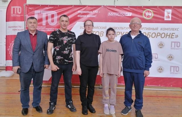 Әхмәтовлар лаеклы нәтиҗә күрсәтте